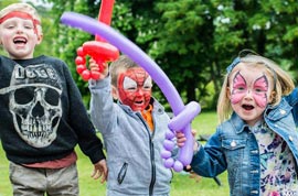 Face painter and balloon artist available in Cork